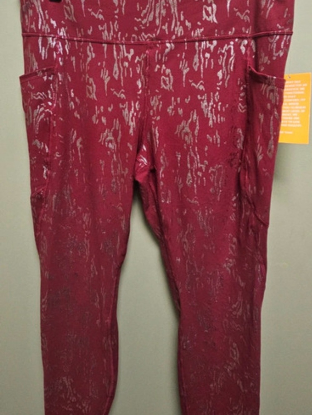 Avia  Performance Leggings burgundy with silver print